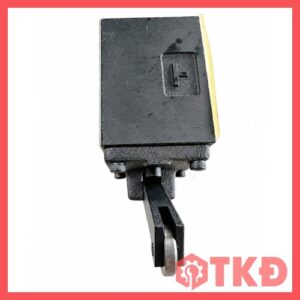 van hành trình thủy lực con lăn lắp đế yuci yuken dcg 7